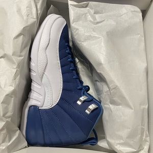 Jordan Retro 12 Indigos